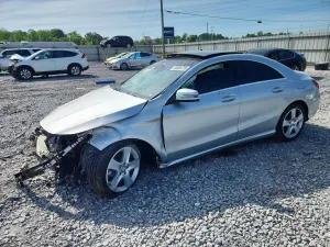 Mercedes-Benz CLA 2.0L 4 2015