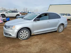 Volkswagen Jetta 2.0L 4 2013