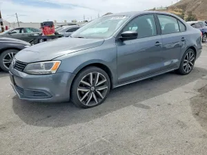 Volkswagen Jetta 2.0L 4 2014