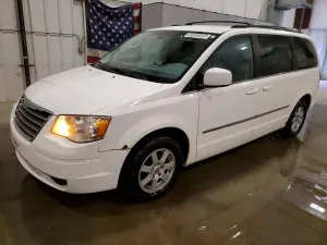 Chrysler Town & Country 3.8L 6 2010