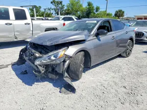 Nissan Altima 2.5L 4 2021