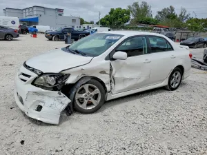 Toyota Corolla 1.8L 4 2012