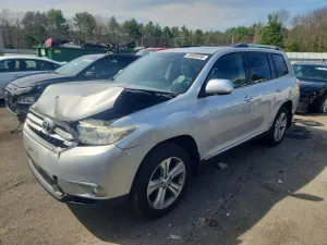 Toyota Highlander 3.5L 6 2013