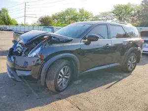 Nissan Pathfinder 3.5L 6 2025