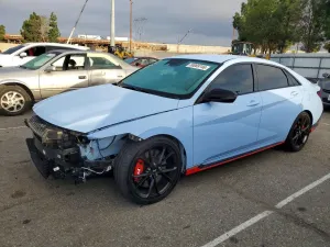 Hyundai Elantra 2.0L 4 2025