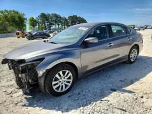 Nissan Altima 2.5L 4 2015