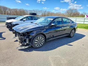 Nissan Altima 2.5L 4 2025