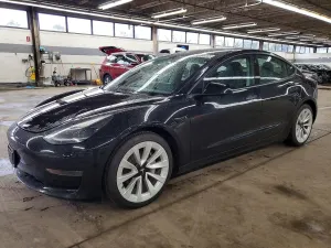 Tesla Model 3 2022