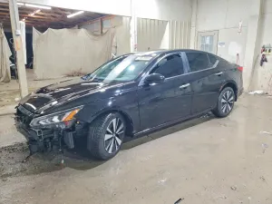 Nissan Altima 2.5L 4 2022