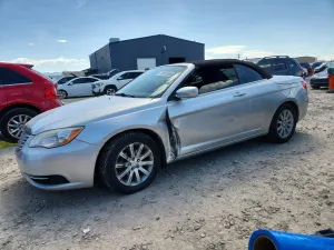 Chrysler 200 2.4L 4 2012