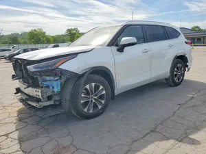Toyota Highlander 2.4L 4 2023