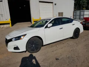 Nissan Altima 2.5L 4 2022