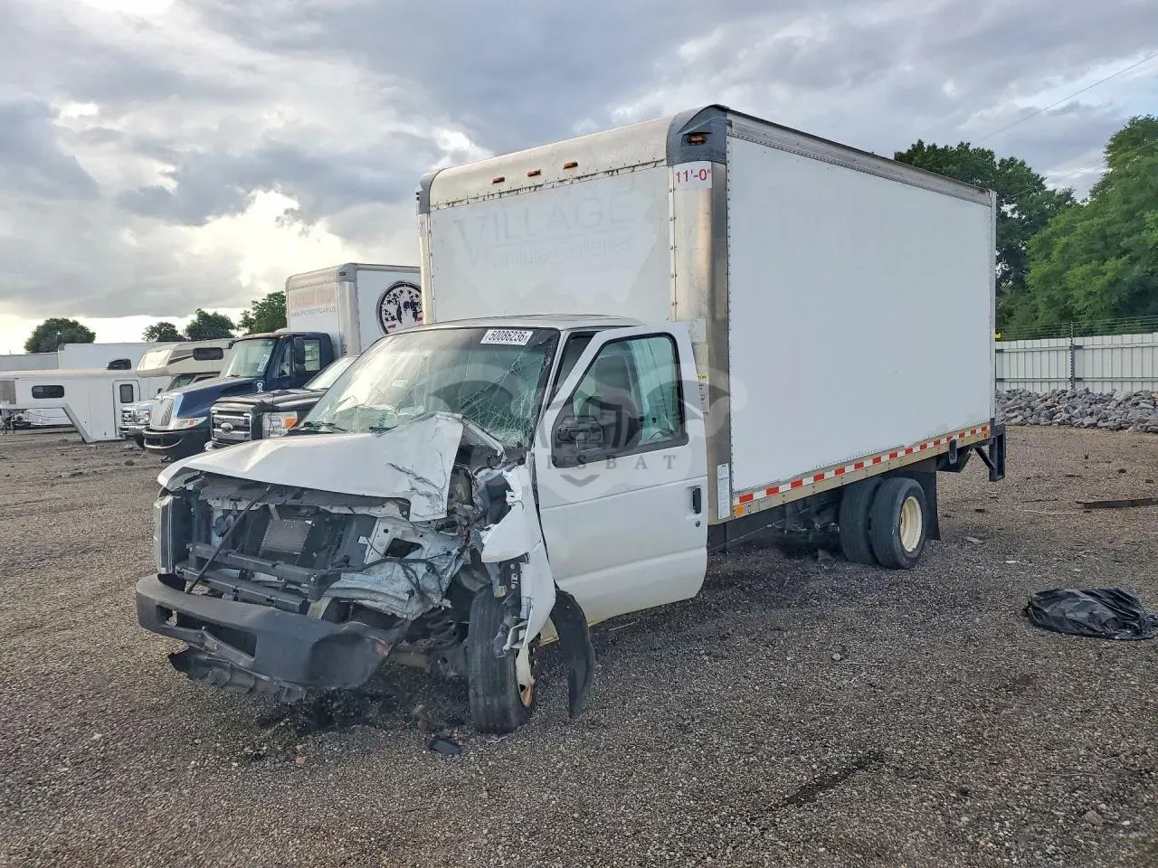 Ford Econoline 6.8L 10 2019
