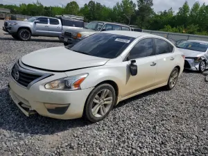 Nissan Altima 2.5L 4 2014