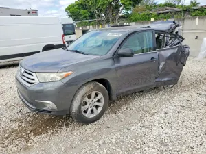 Toyota Highlander 2.7L 4 2012