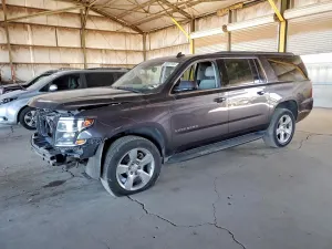 Chevrolet Suburban 5.3L 8 2015
