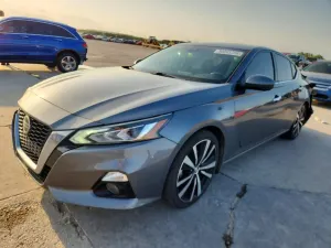 Nissan Altima 2.0L 4 2020