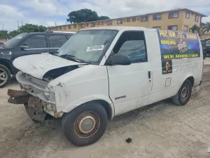 GMC Safari 4.3L 6 1999