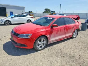 Volkswagen Jetta 2.0L 4 2012