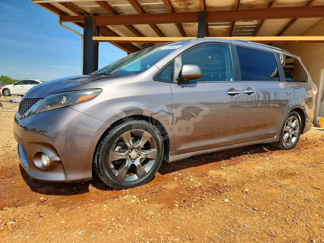 Toyota Sienna 3.5L 6 2015