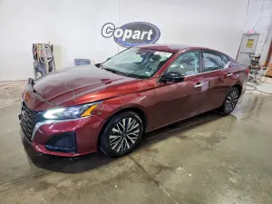 Nissan Altima 2.5L 4 2025