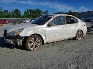 Subaru Legacy 2.5L 4 2013