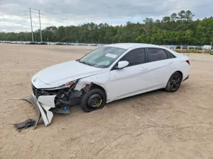 Hyundai Elantra 2.0L 4 2021