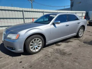 Chrysler 300C 5.7L 8 2011