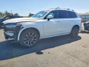 Volvo XC90 2.0L 4 2019