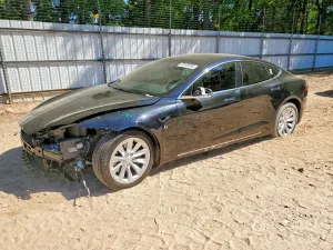 Tesla Model S 2018