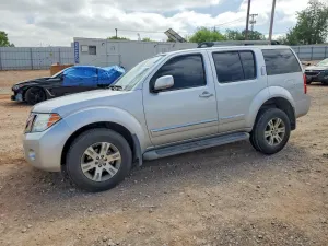 Nissan Pathfinder 4.0L 6 2012