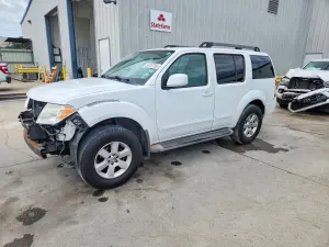 Nissan Pathfinder 4.0L 6 2011