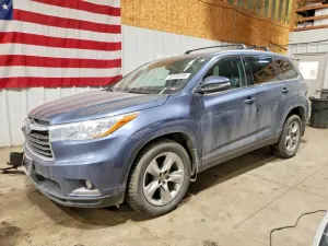 Toyota Highlander 3.5L 6 2015