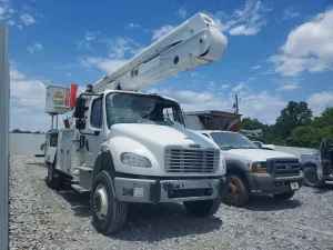 Freightliner Business Class M2 6.7L 6 2019