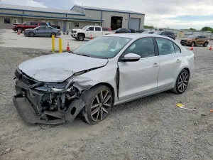 Volkswagen Jetta 2.0L 4 2013