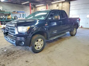Toyota Tundra 5.7L 8 2010