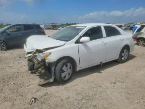 Toyota Corolla 1.8L 4 2013