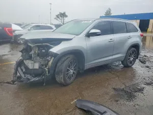 Toyota Highlander 3.5L 6 2017
