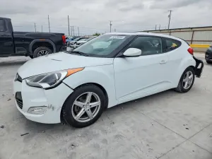 Hyundai Veloster 1.6L 4 2013