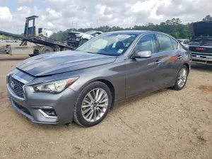 Infiniti Q50 3.0L 6 2021