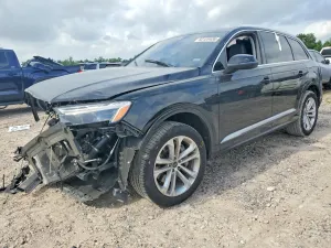 Audi Q7 2.0L 4 2025