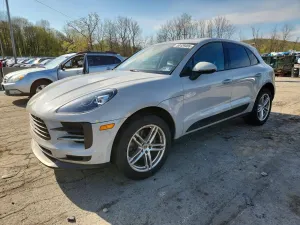 Porsche Macan 2.0L 4 2019