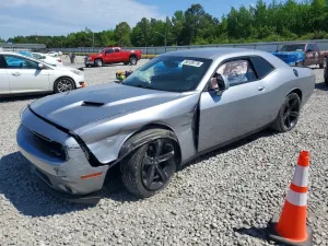 Dodge Challenger 5.7L 8 2016