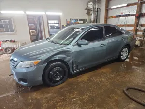 Toyota Camry 2.5L 4 2010