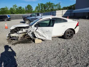 Volvo S60 2.5L 5 2013