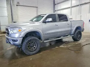 RAM 1500 5.7L 8 2019