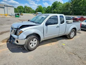 Nissan Frontier 4.0L 6 2011