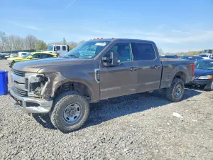 Ford F-250 6.7L 8 2017