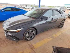 Hyundai Elantra 2.0L 4 2024