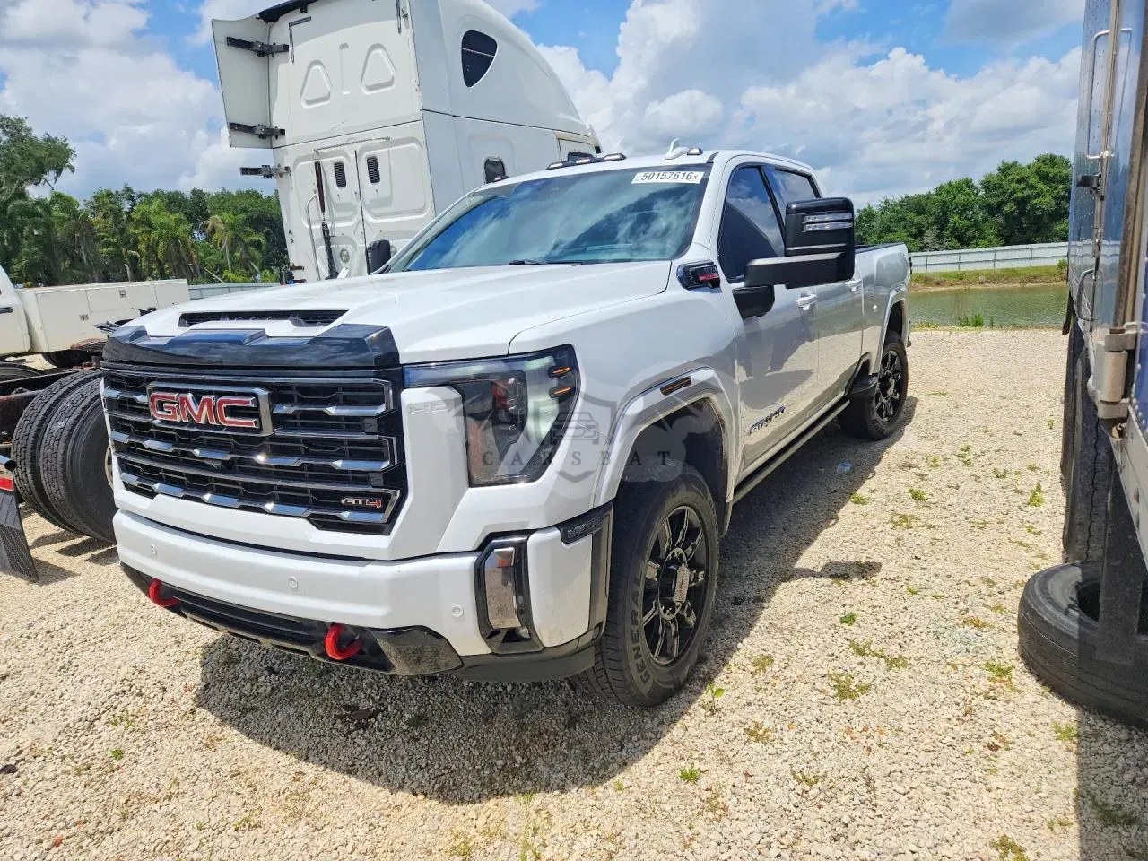 GMC Sierra 6.6L 8 2024